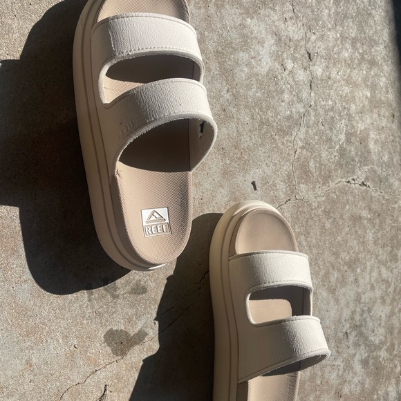 REEF Bondi 2 Bar Platform Sandal - Picture 4 of 16